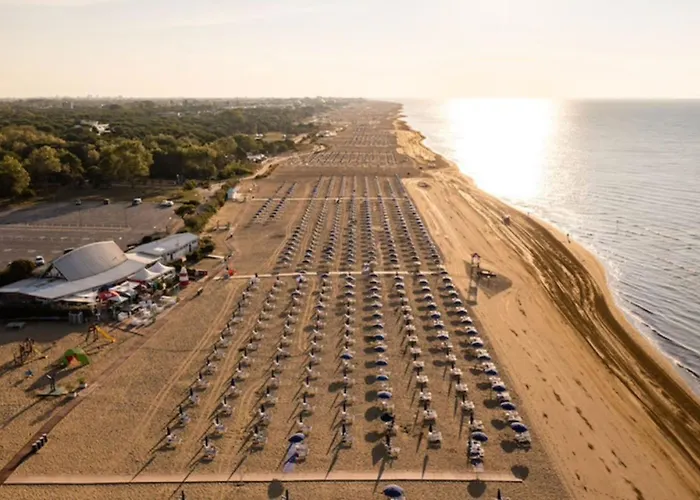 Flat With Pool-beahost Apartmán