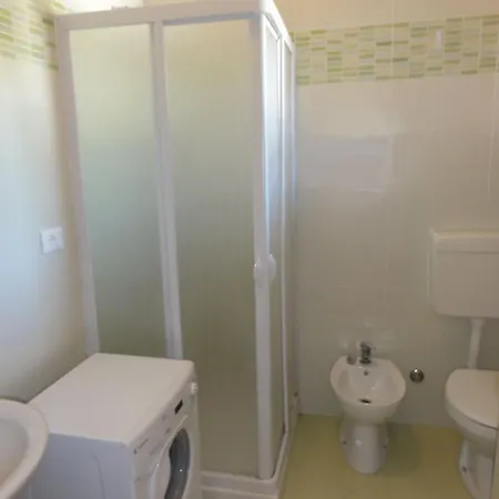 Flat With Pool-beahost דירה ביביונה