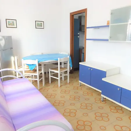 Flat With Pool-beahost Apartmán